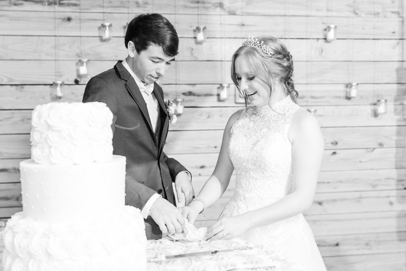 Le-Barn-Rouge-Lafayette-Louisiana_54