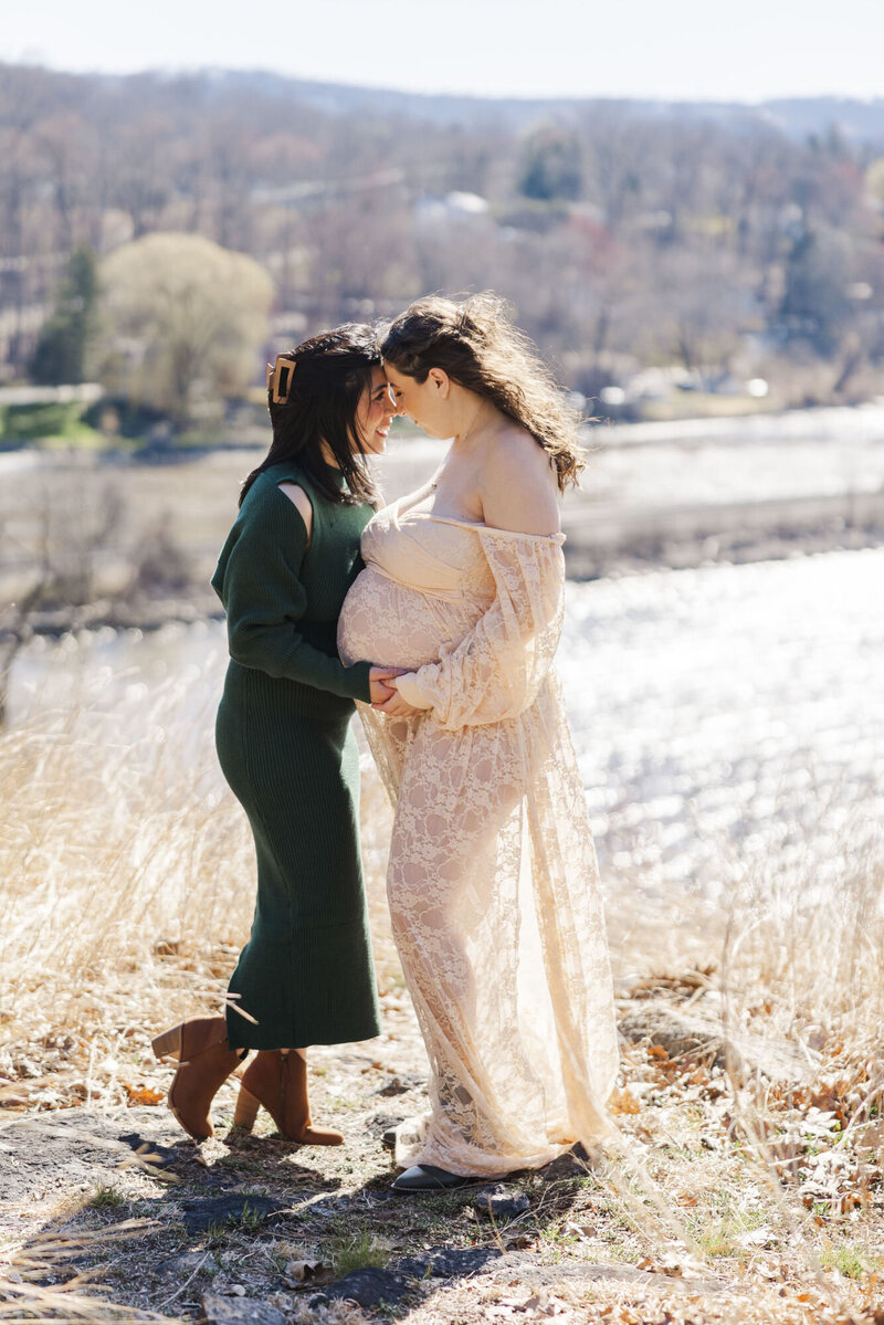 Candid Hudson Valley maternity photographers documenting real emotion and quiet moments