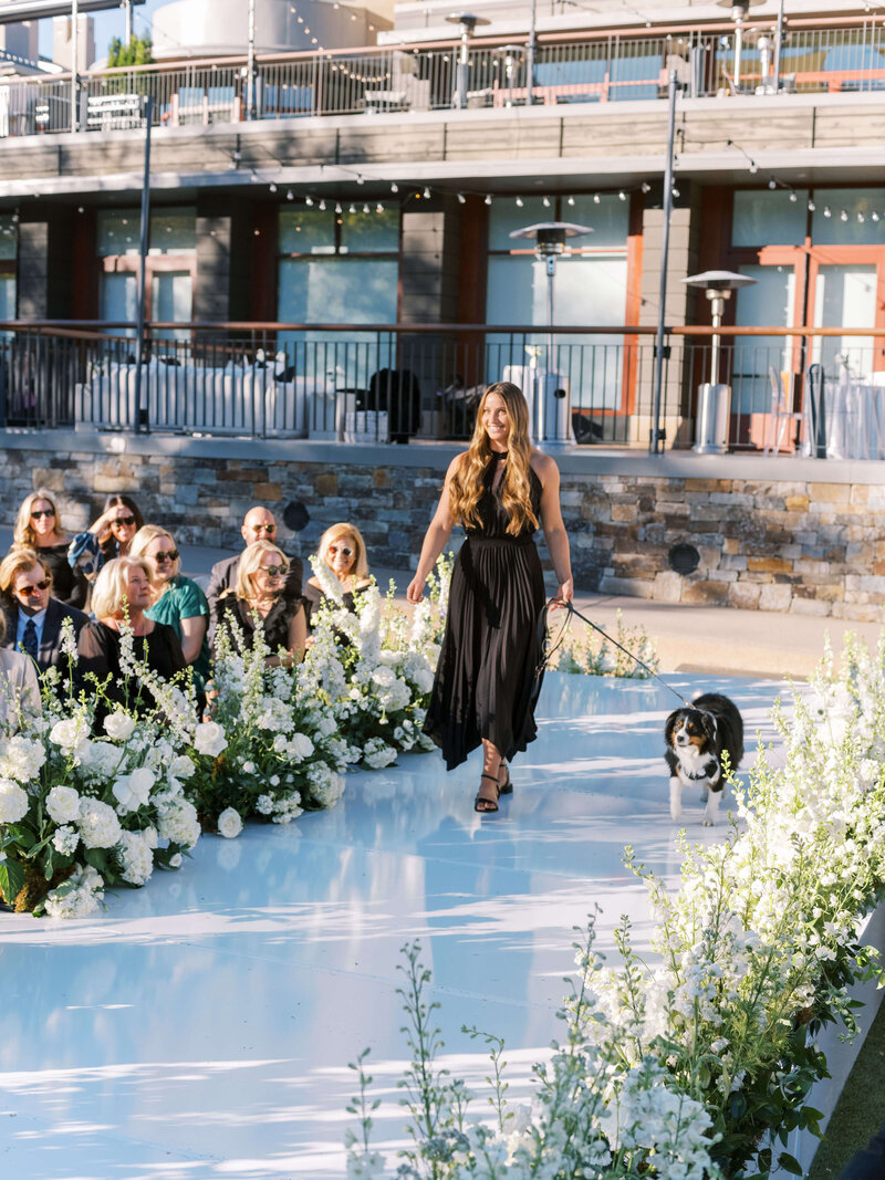vail-colorado-wedding-pet-attendant