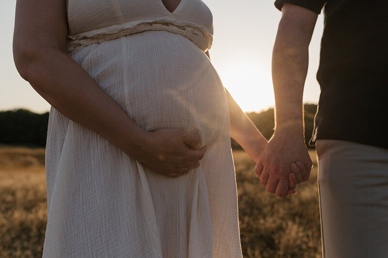 motherhood pregnancy zwangerschap shoot hillegom lisse nieuw-vennep haarlem hoofddorp - Nique Fotografie
