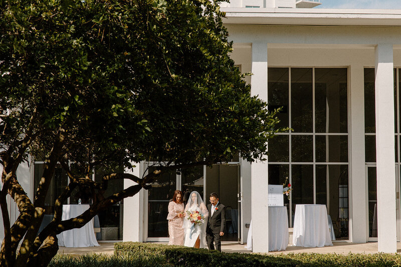 tampa garden club wedding alexisbedenbaughphotography-59