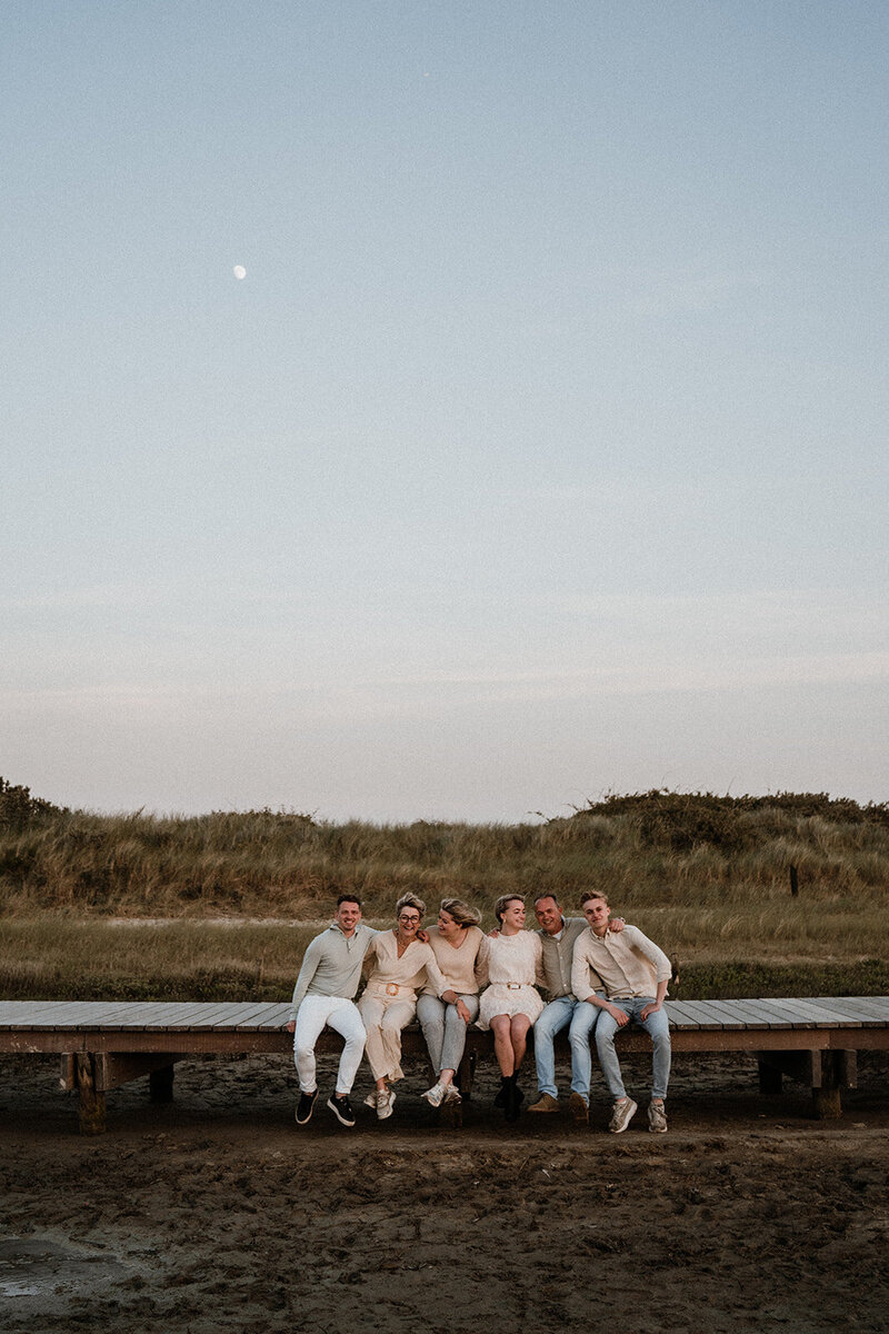 Familiefoto bij het maanlicht