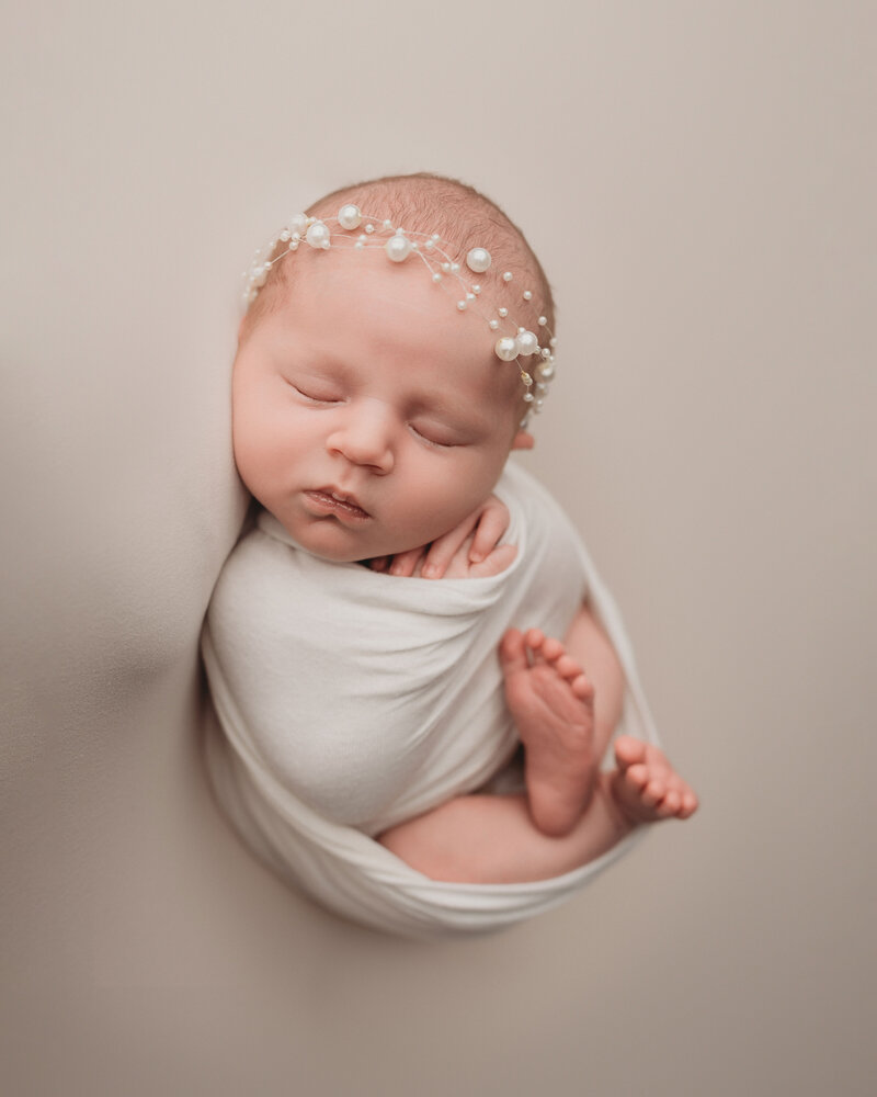 NYC newborn photographer. New Haven CT newborn photographer. Best Milford CT newborn photographer. Trumbull CT newborn photography (1)