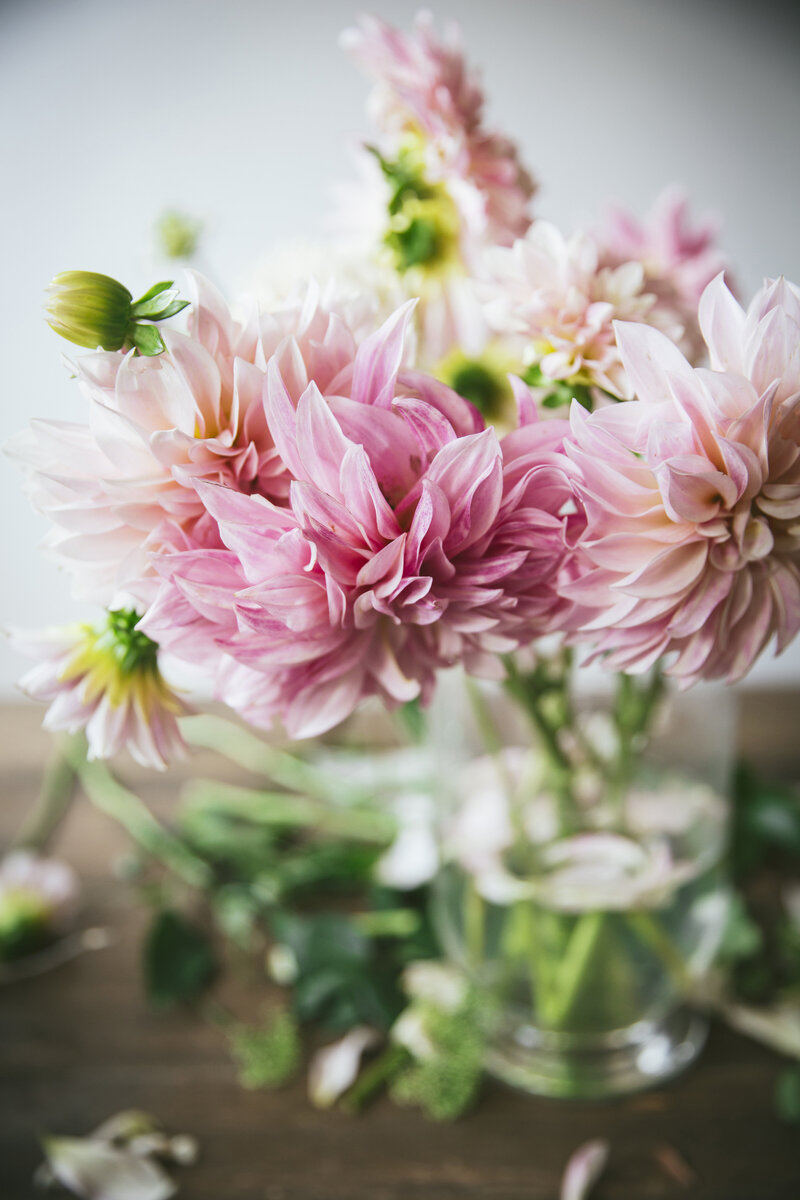 bunch-of-flowers-in-vase-on-table-2023-11-27-05-15-57-utc