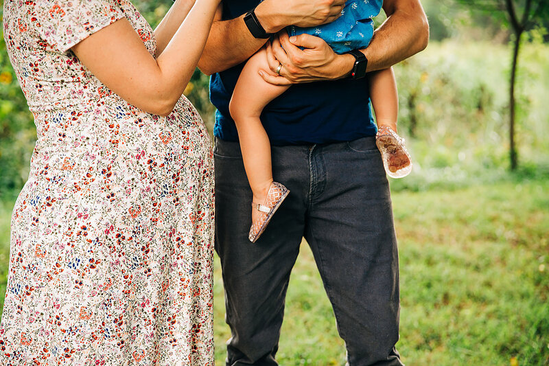 family maternity session in Raleigh by Caroline Merrill