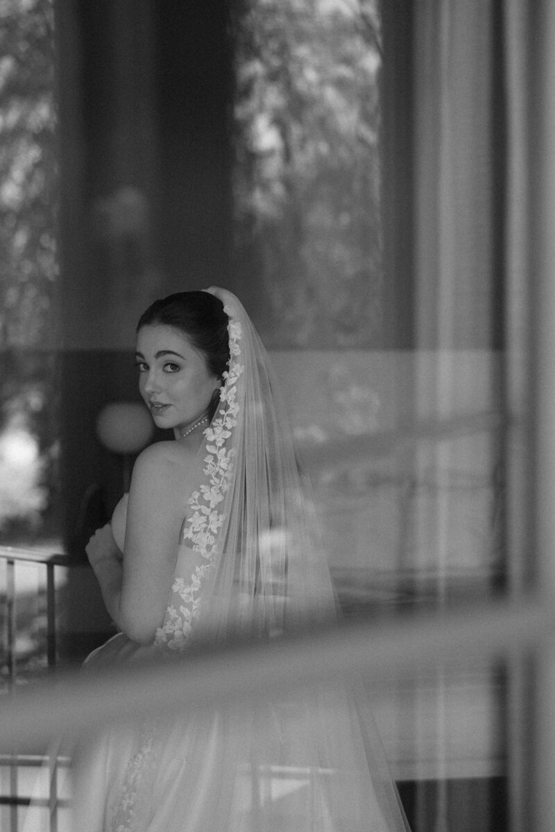Grace & Ardor Co. East Coast Wedding Engagement Photography Pennsylvania New York City New Jersey Timeless Bold Art Direction Editorial Erin McGeever Lake House Inn-2