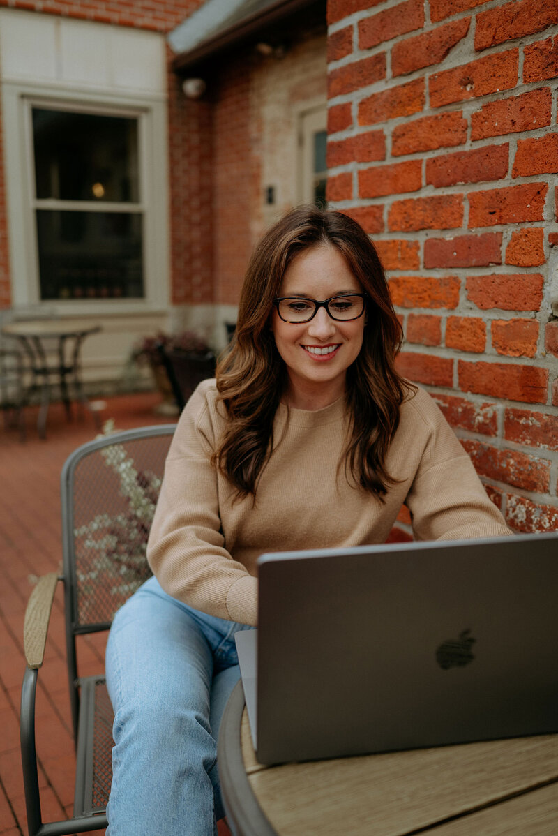 Rose Benedict Showit Web Designer for Therapists