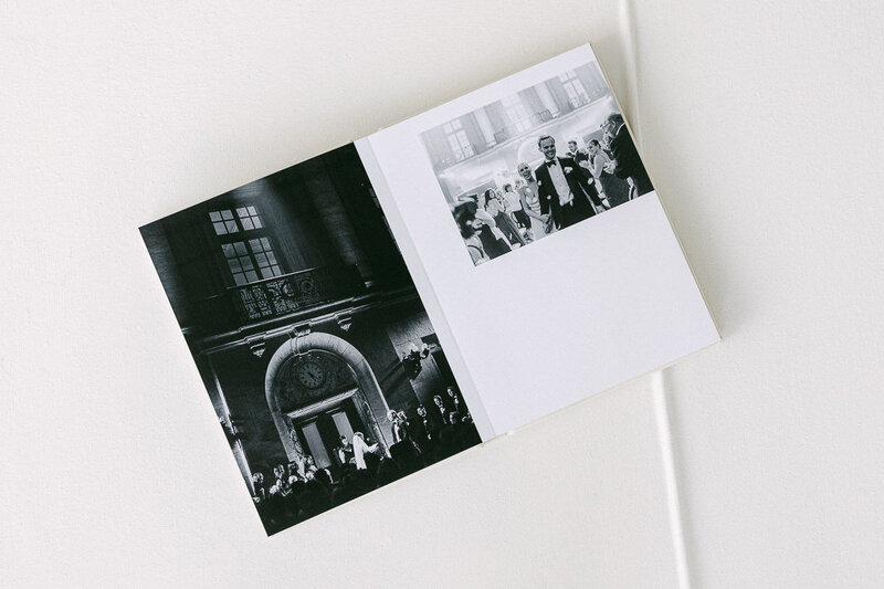 Exemple de mise en page intérieure d’un album photo de mariage personnalisé.