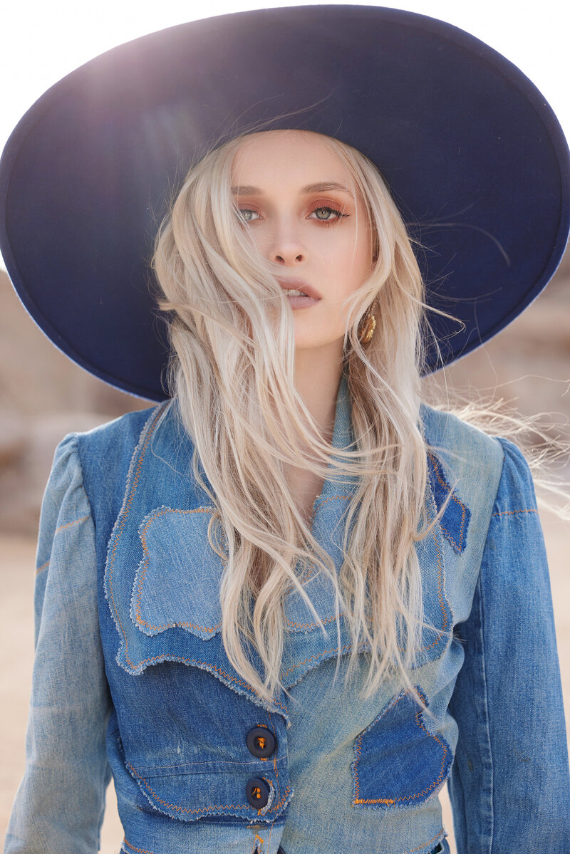California senior photographer captures sunlit desert editorial shoot with model