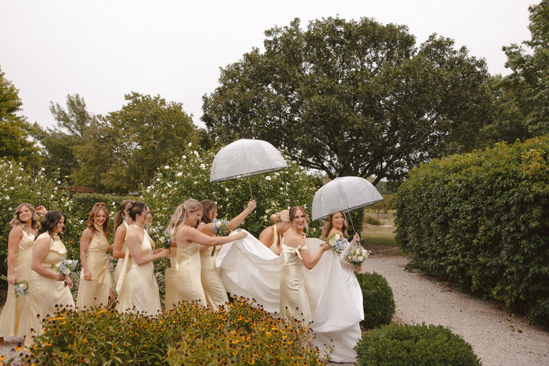 reuben-wedding-teasers-prairie-hill-vineyard-kayxbee-163