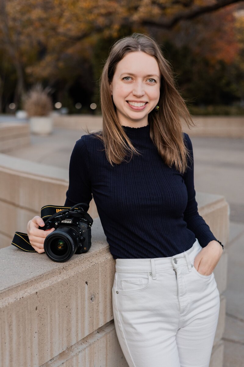 Portrait of Gretchen Yell Minneapolis based Wedding Photographer