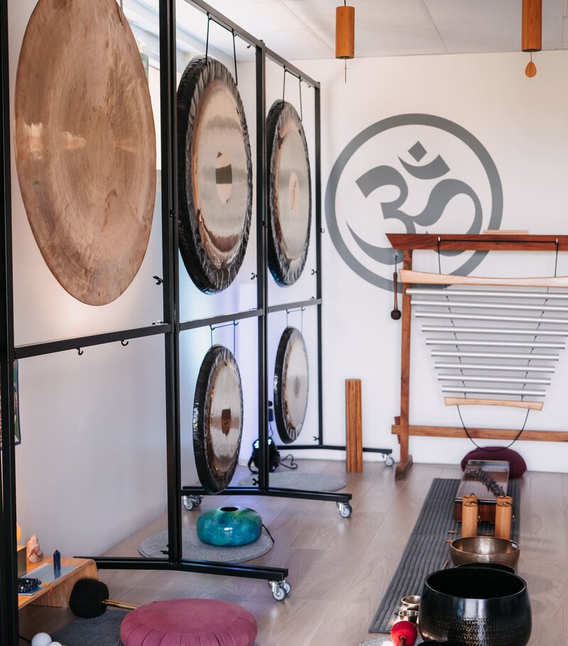 Divers instruments utilisés en bain sonore