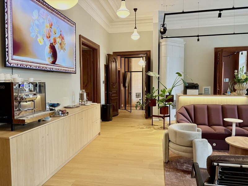 Kuvassa valmis toimitila, jonka Rakennus Paavilainen on remontoinut