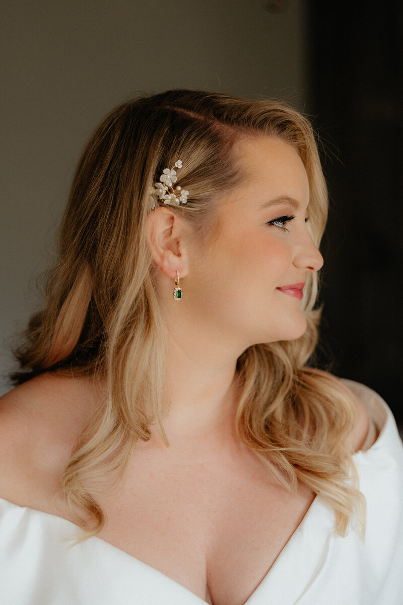 Close-up of the bride's hair and makeup.