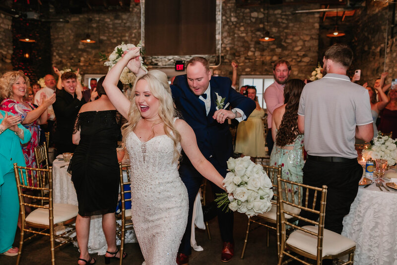62-A&J - Wedding - Castle Farms - Michigan Wedding Photographer