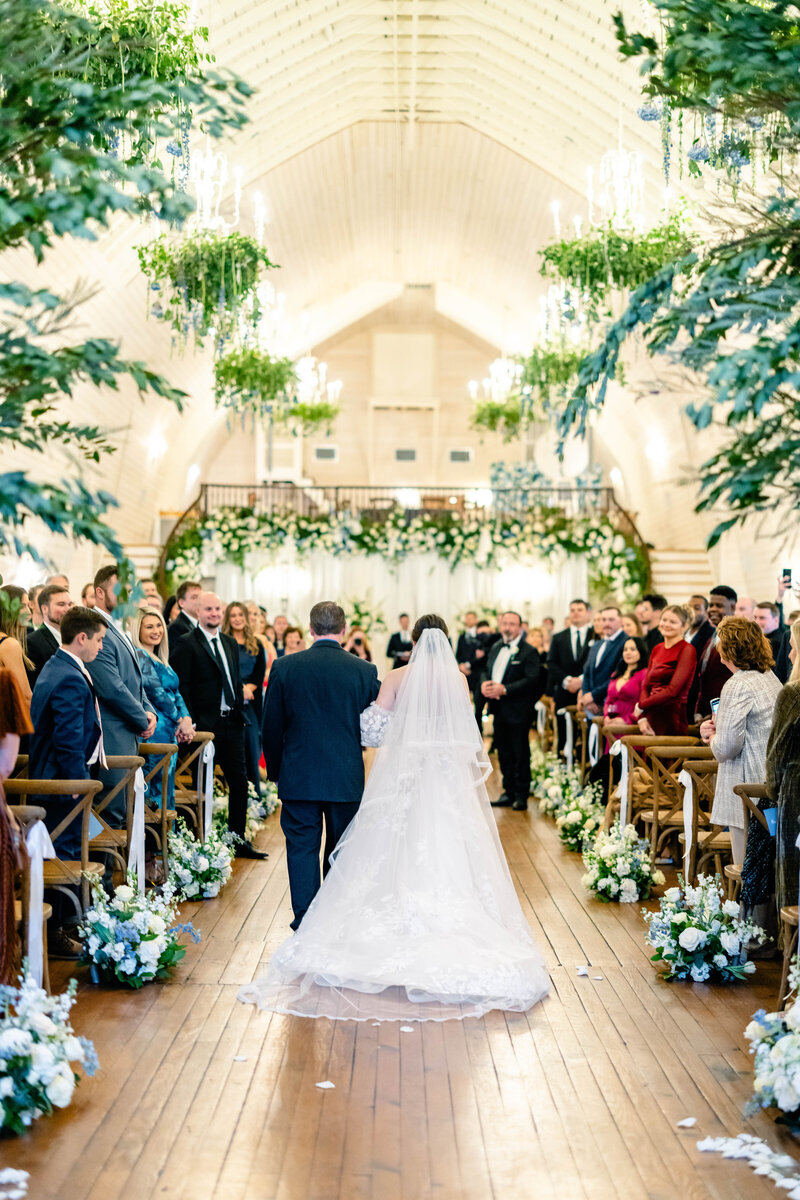 Historic Wakefield Barn lush wedding