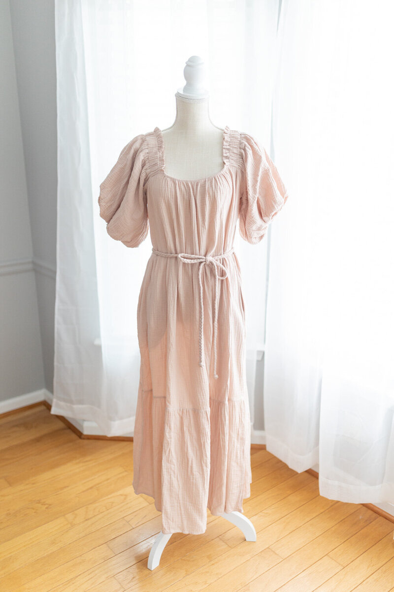 light-pink-guaze-midi-dress-with-puffy-sleeves