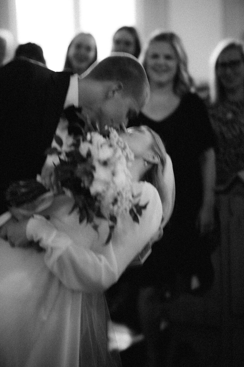 Wedding photograph of an intimate wedding ceremony by photographer Hannika Gabrielsson