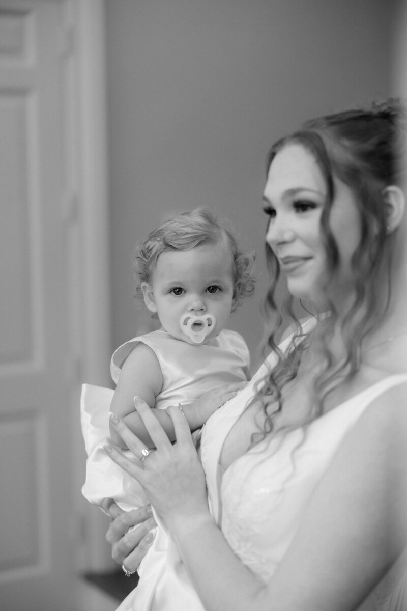 C&J_WED-168