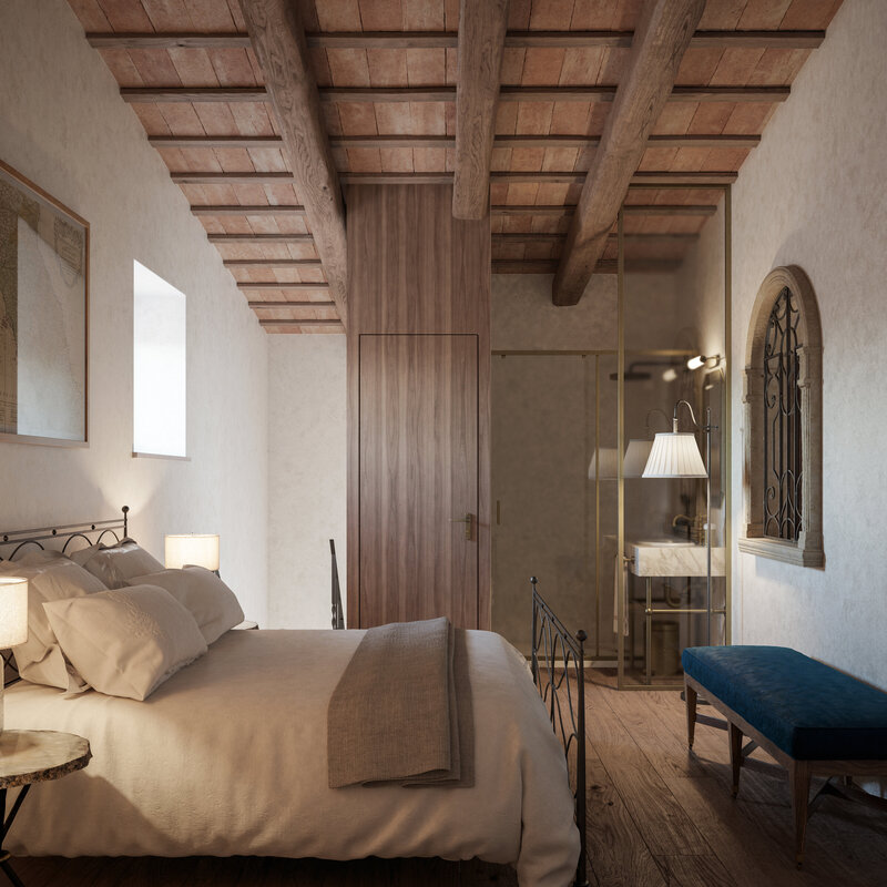 Rustikales Luxus-Schlafzimmer im Palazzo Ricci in Casoli, Italien – mit Holzbalkendecke, schmiedeeisernem Bett, neutraler Bettwäsche, Marmorbad en suite und traditionellen italienischen Architekturelementen