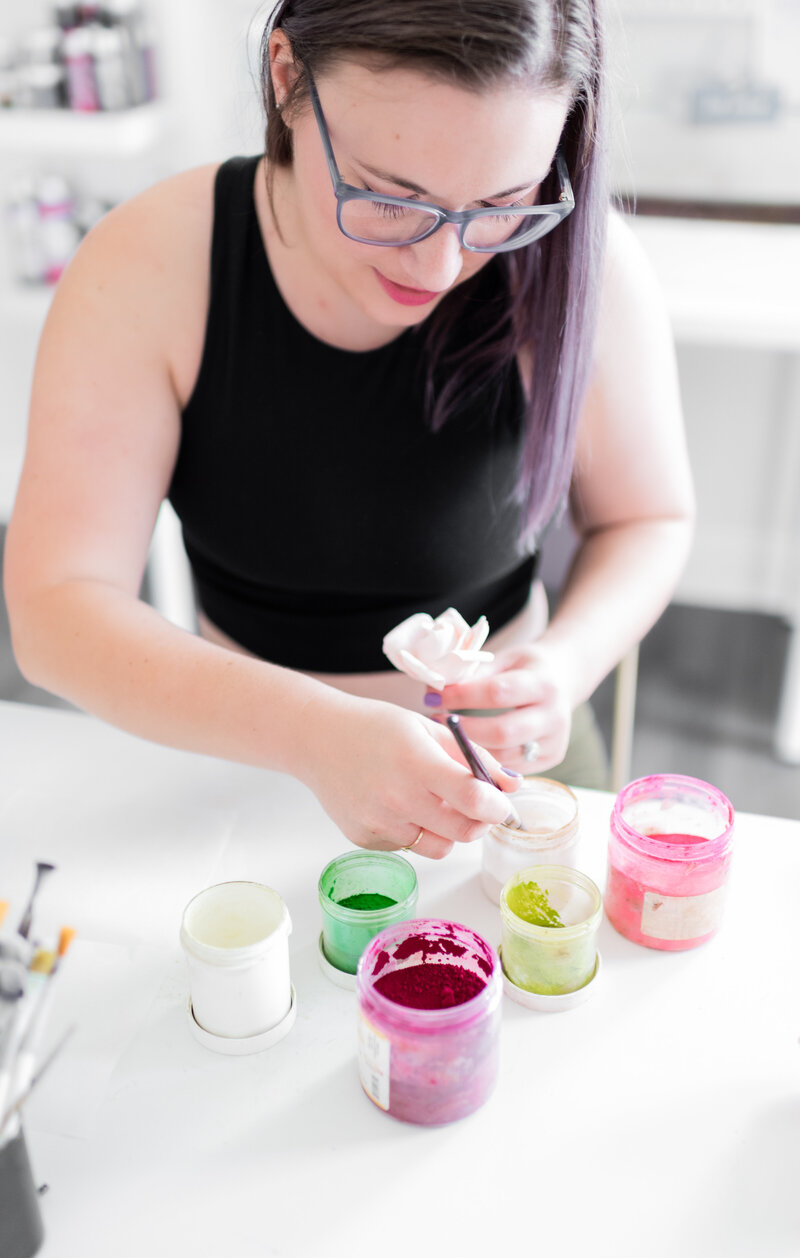 painting sugar flower roses with pink and green petal dust