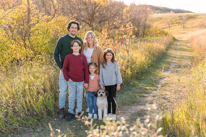 2024-krystal-moore-photography-buffalo-pound-family-fall-session-2