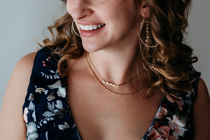 BLUE FLOWER WITH NECKLACE 2