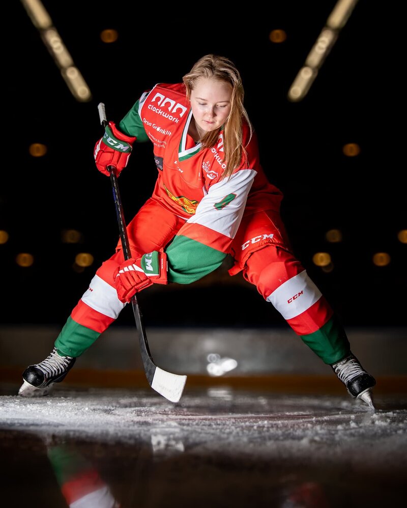 Sportporträtt av en ishockeyspelare som ska teka