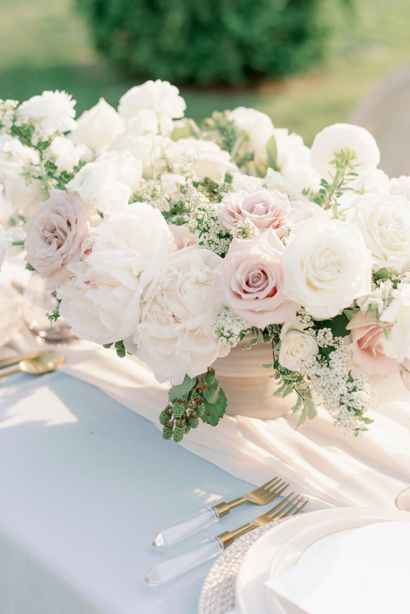 Kendon Design Co. - Hamilton - Niagara - Wedding Planner Florist Stylist Designer-French Wedding-Editorial-Fine-Art-Weddings- EmilyJeanPhotography-0101