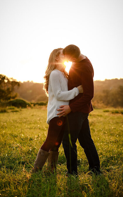 aa9_dani_adam_engagement_photos_tyler_park_philadelphia_pa_by_cassia_karin_photography-245