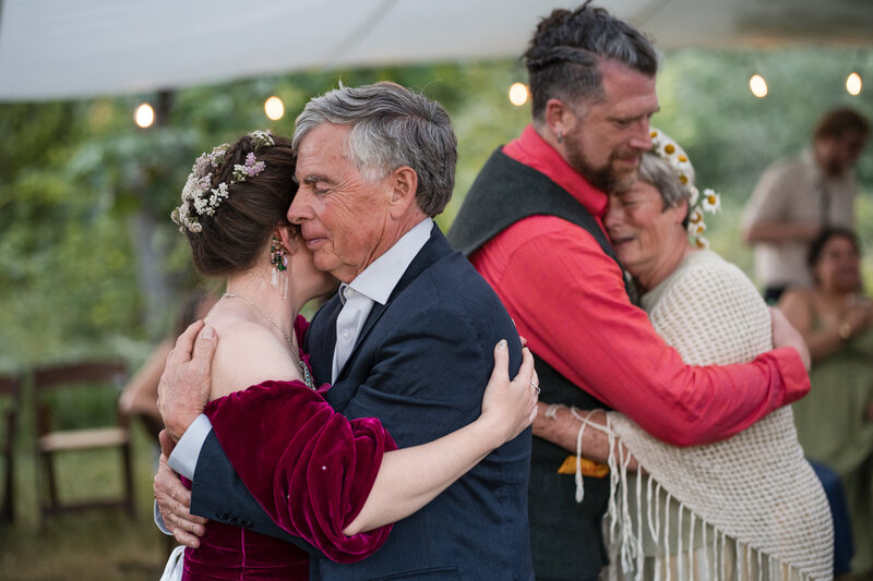Heather and Bryce Sneak Peeks (19 of 20)