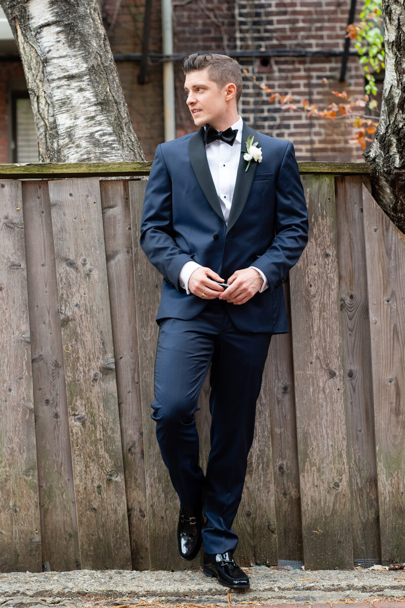 groom-portrait-boston-lisagilbert-photography