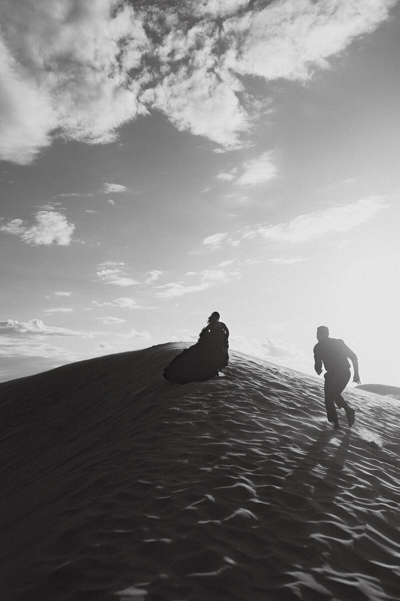 silver-lake-sand-dunes-engagement-3022