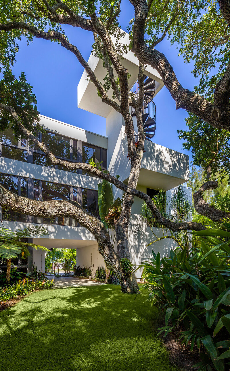 Sweet Sparkman Architecture Casey Key Residence Portrait 2