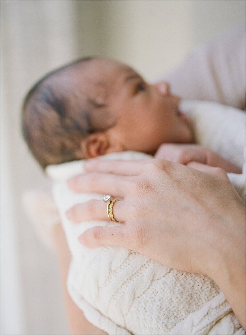 in-home-newborn-photographer-alexandria-virginia-newborn-photo6