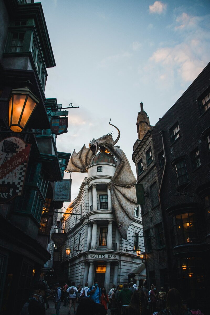 diagon alley universal studios - tales of adventure