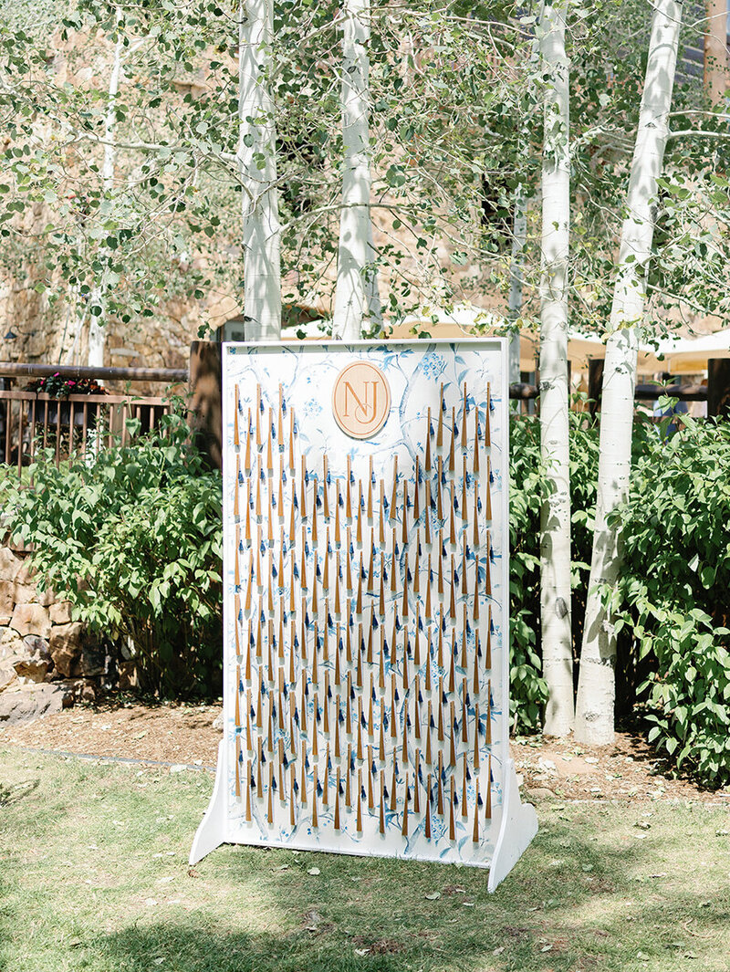 Accordion Fan Escort wall display