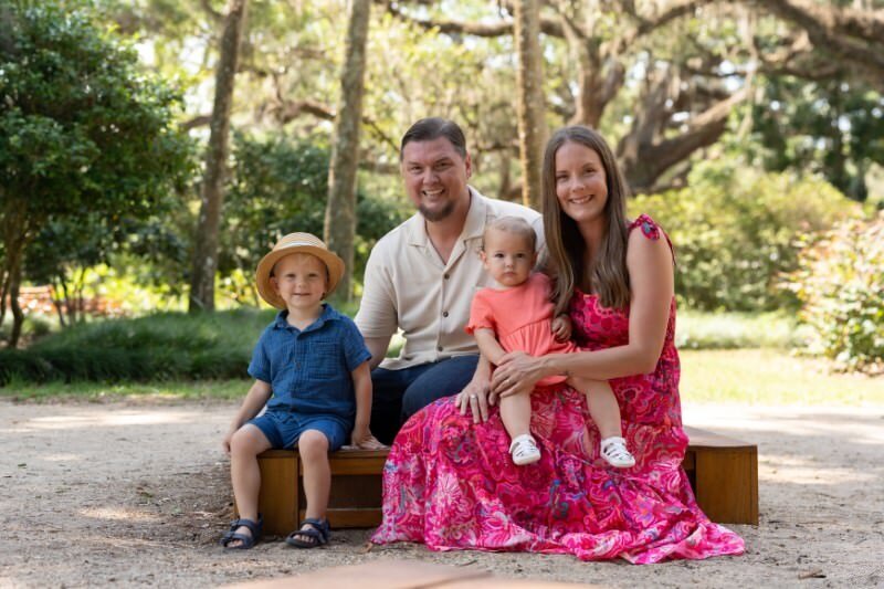 family-pose-in-the-garden-at-washington-oaks-state-park