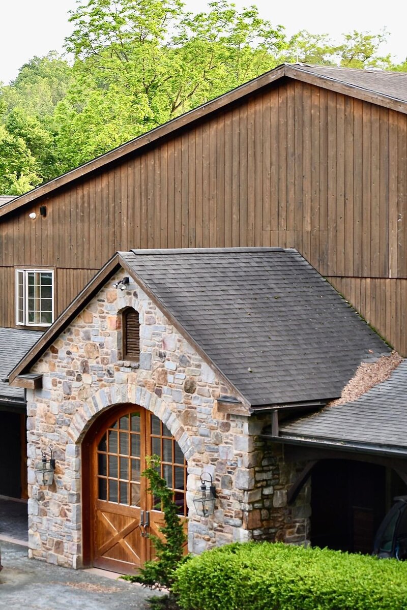 Lancaster, PA horse boarding facility