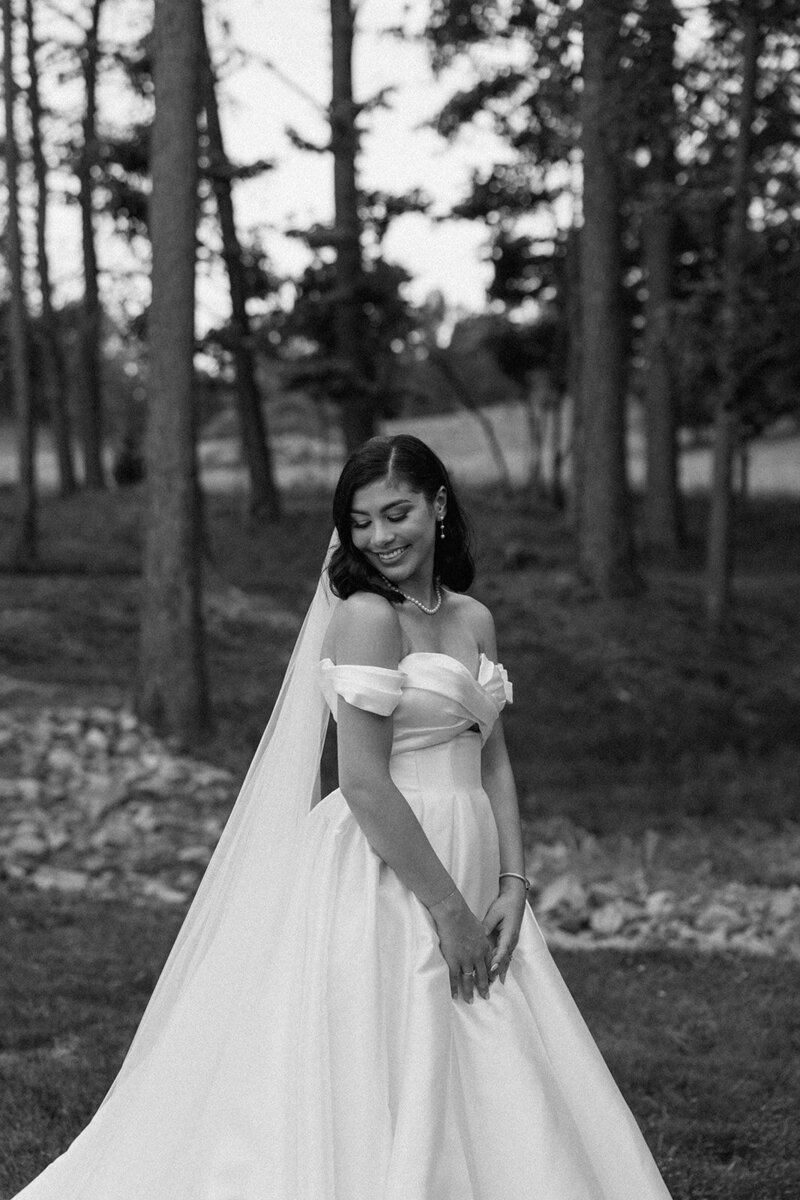 LillyLousWedding_GardenPartyWedding_0023-Copy1