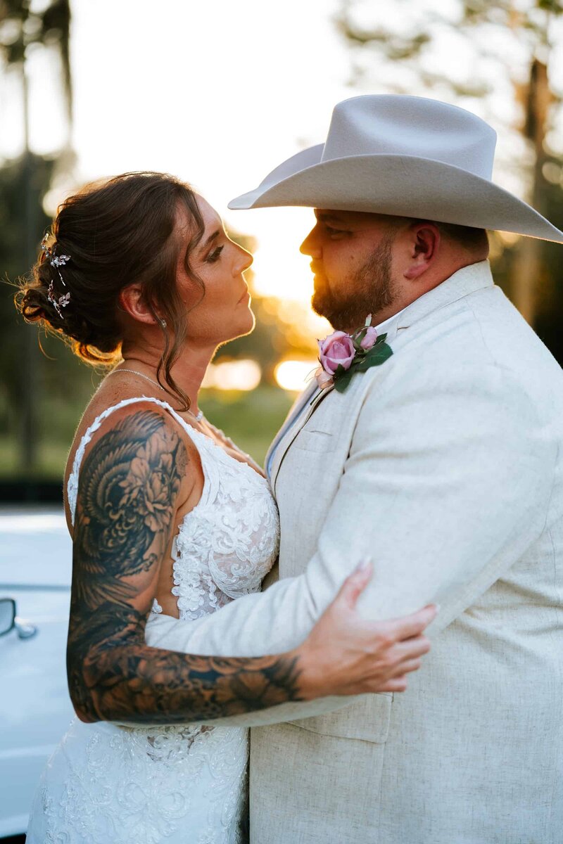 Ever After Vinyard Barn wedding captured  by Visual Arts Wedding Photography - Central Florida Wedding Photographer