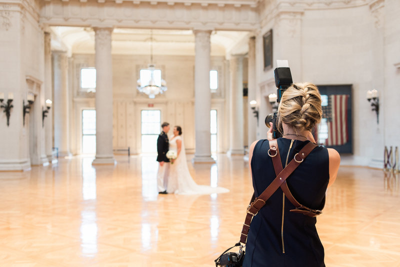 wedding photography behind the scenes