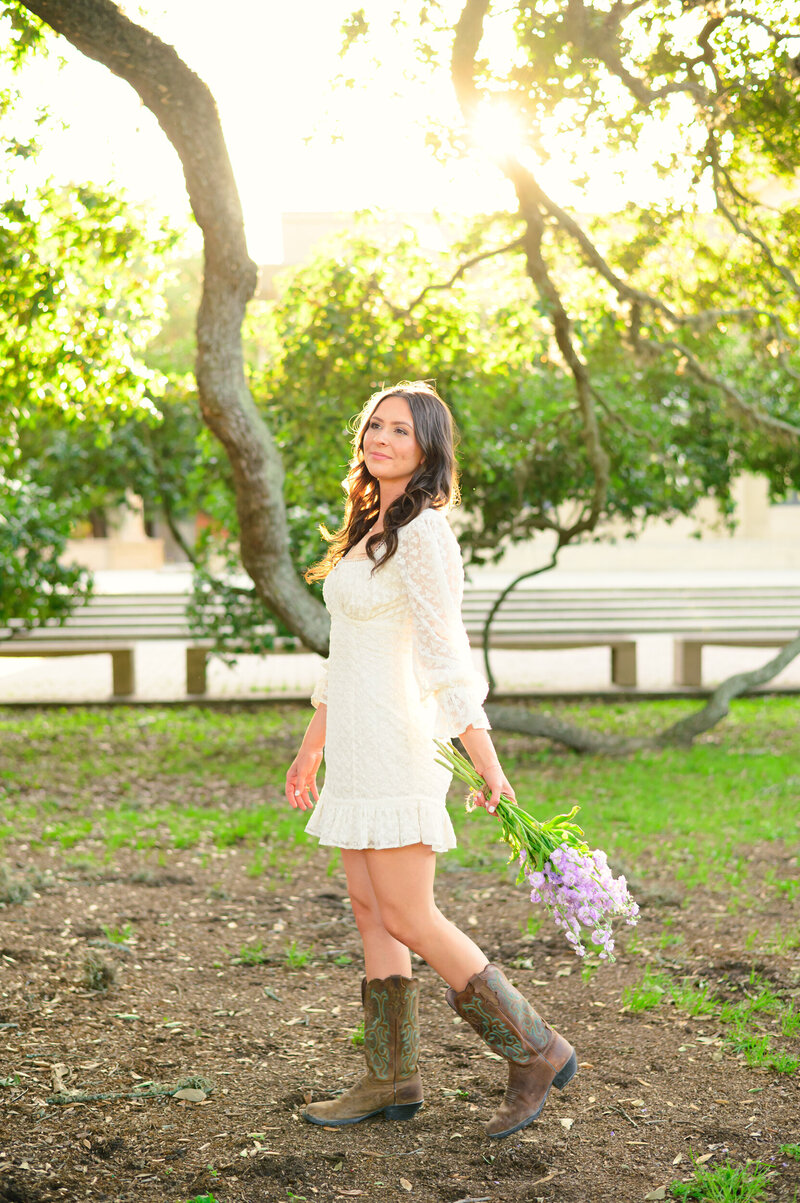 Baton Rouge LA LSU Senior Portrait at Memorial Tower