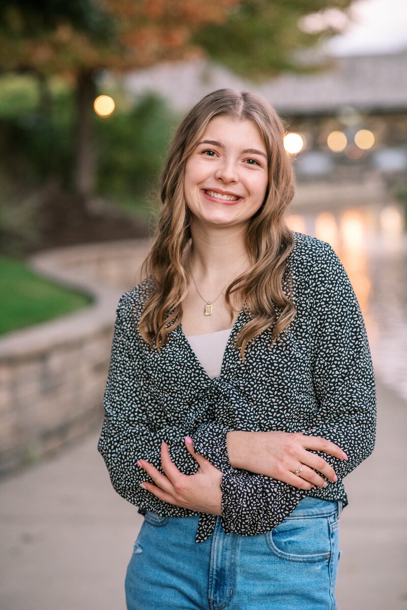 Naperville-IL-downtown-Naperville-senior3