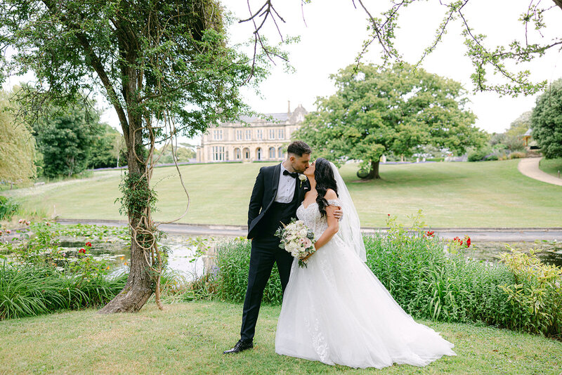 Hannah-Lewis-Wedding-Preview-30