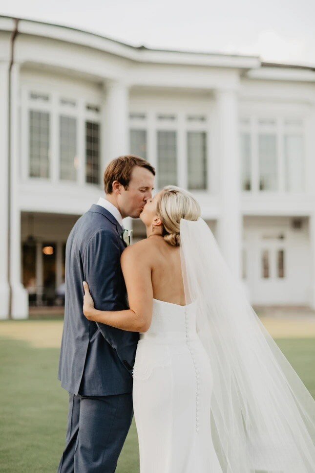 Country Club of Louisiana romantic wedding