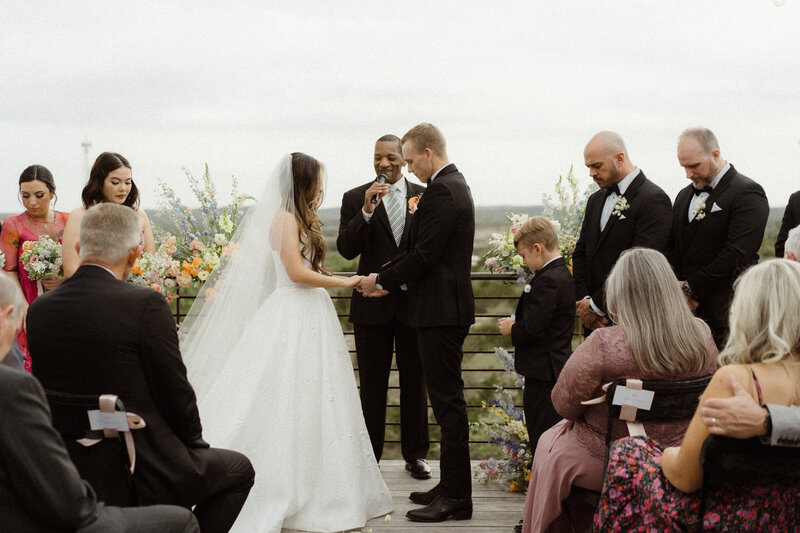C&R_WED-571