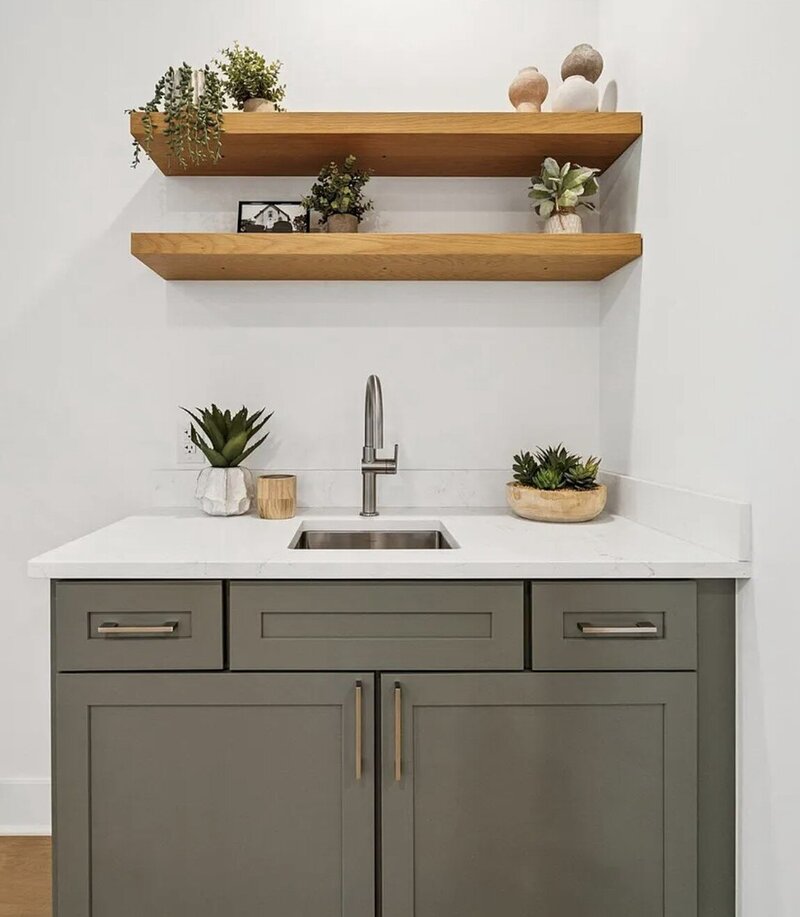 Kelly DeTommaso Elegant Transitions Ambler Unit A - Wet Bar Stylingjpg