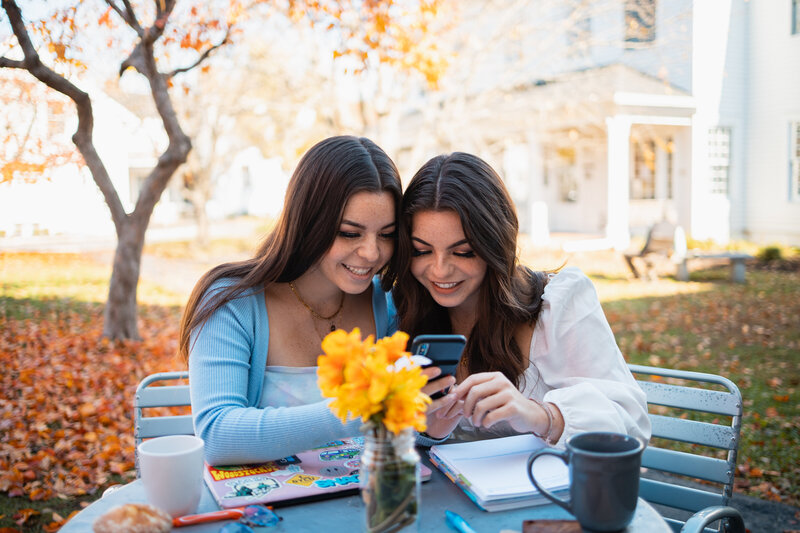 Lily-and-Lizzie-Clark-Social-Media-Marketing-Influencer-Los-Angeles-10