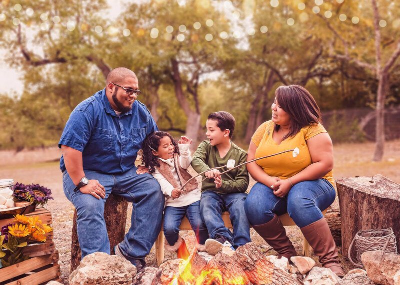 Fall Family campfire photoshoot